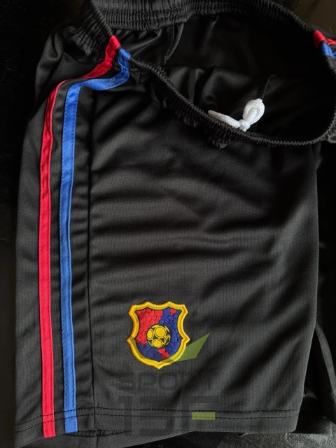 strój piłkarski Lamine Yamal