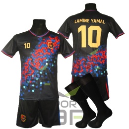 strój piłkarski Lamine Yamal