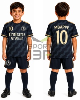 strój mbappe