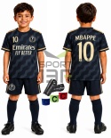 strój mbappe